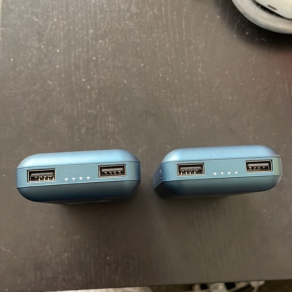 Two Tech Battery Packs - Picture 2 of 3